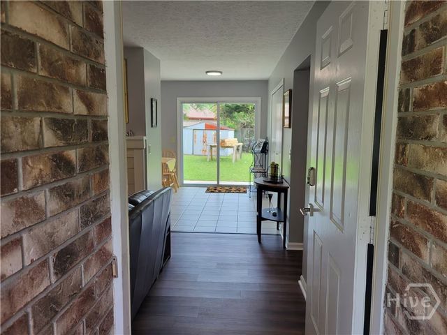 213 Redan Drive, Savannah, GA 31410