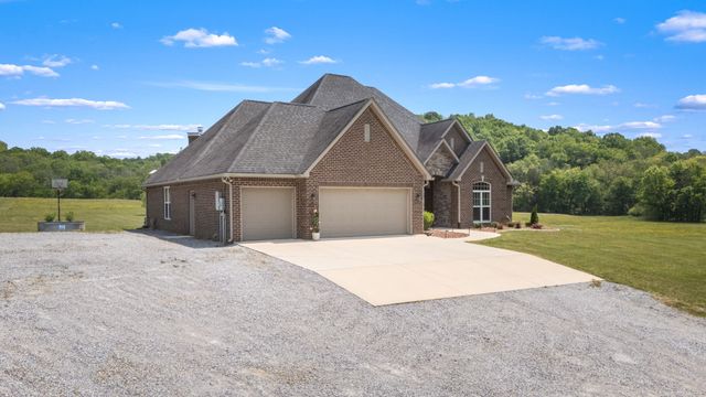 50 Bill Edde Rd, Belvidere, TN 37306