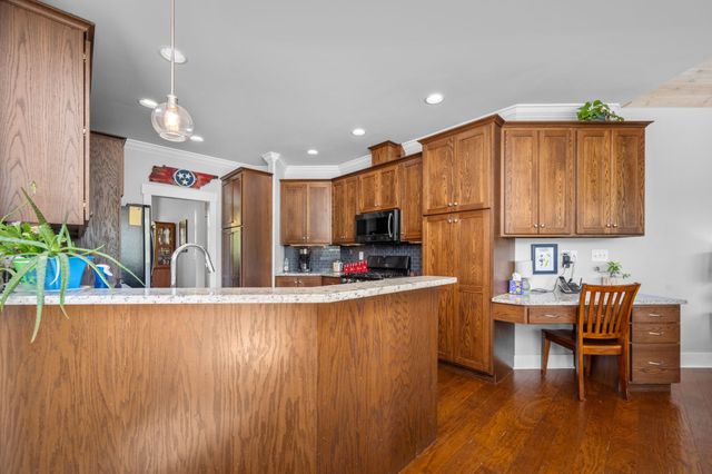 50 Bill Edde Rd, Belvidere, TN 37306