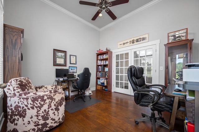 50 Bill Edde Rd, Belvidere, TN 37306
