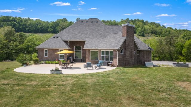 50 Bill Edde Rd, Belvidere, TN 37306