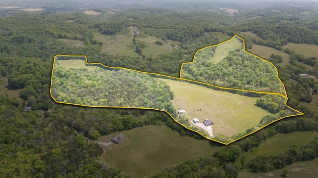 50 Bill Edde Rd, Belvidere, TN 37306