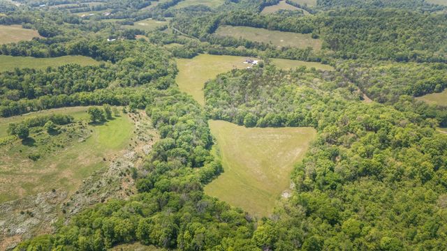 50 Bill Edde Rd, Belvidere, TN 37306