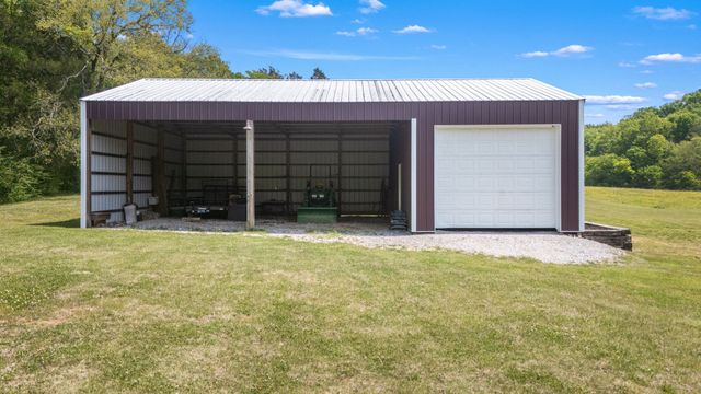 50 Bill Edde Rd, Belvidere, TN 37306
