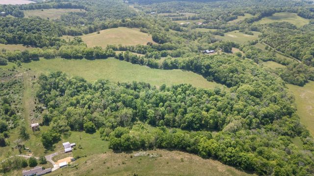 50 Bill Edde Rd, Belvidere, TN 37306