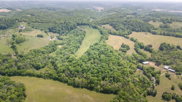 50 Bill Edde Rd, Belvidere, TN 37306