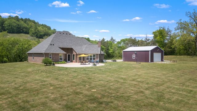 50 Bill Edde Rd, Belvidere, TN 37306