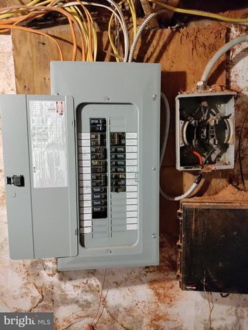 242 E MAYFIELD ST, Philadelphia, PA 19134