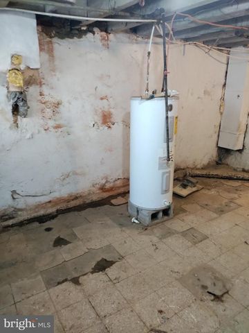 242 E MAYFIELD ST, Philadelphia, PA 19134