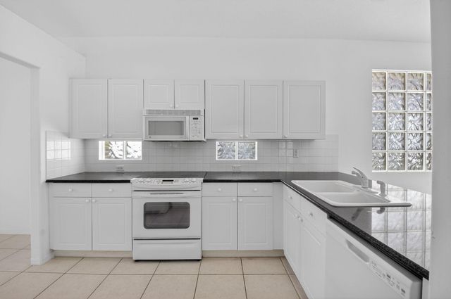 8324 Siciliano Street, Boynton Beach, FL 33472