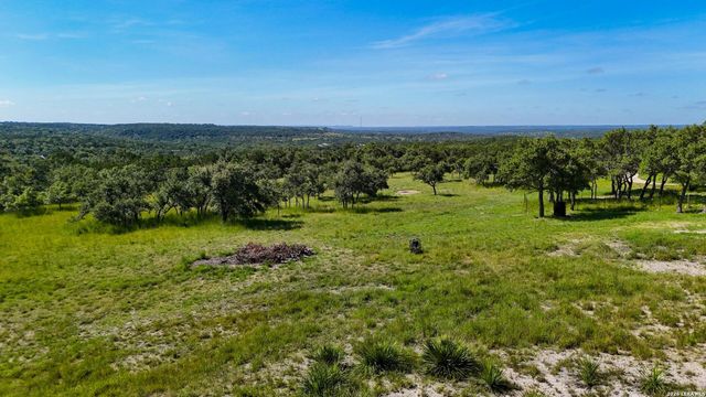 1215 MONTELL RD, Wimberley, TX 78676