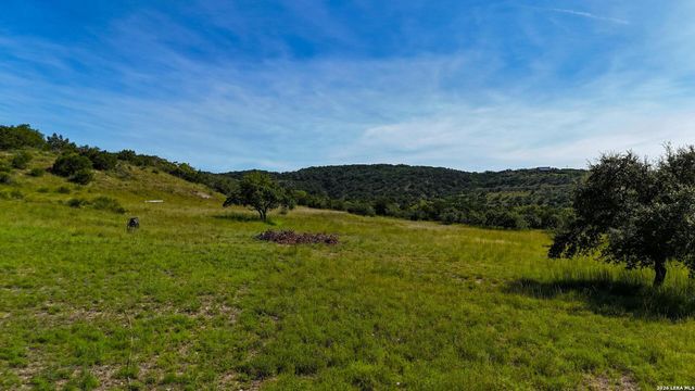1215 MONTELL RD, Wimberley, TX 78676