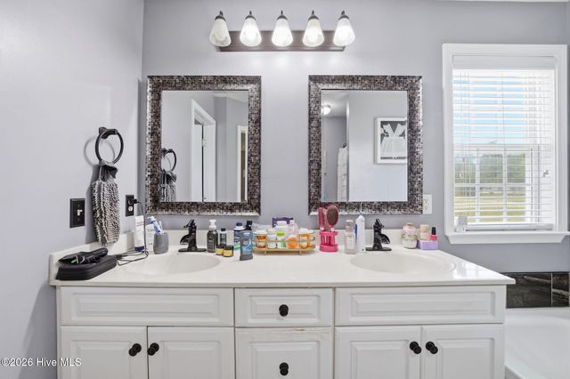 2472 Cardinal Avenue NW, Longwood, NC 28452