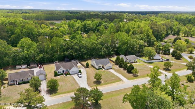2472 Cardinal Avenue NW, Longwood, NC 28452