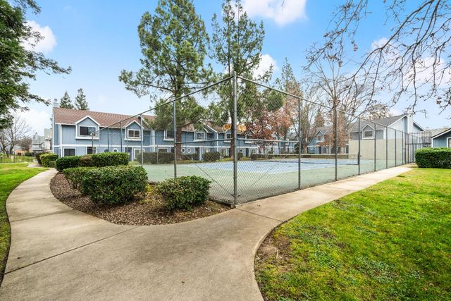 3501 Caballero Ln, Antelope, CA 95843