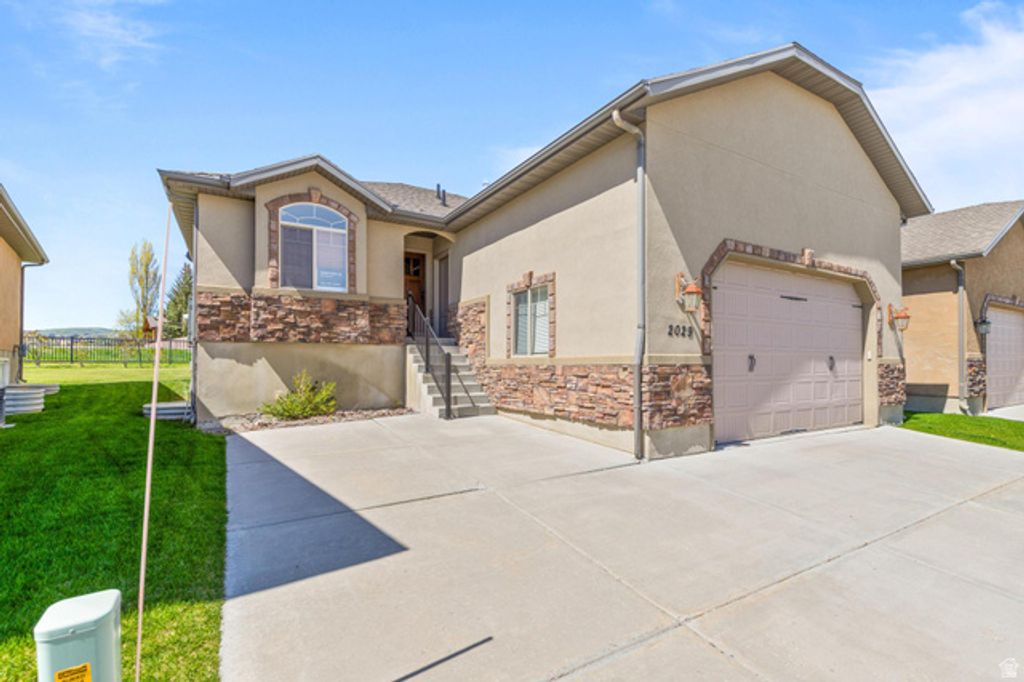 2029 S COTTAGE LN, Garden City, UT 84028