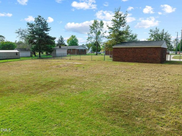 6501 Rock Service Station Road, Raleigh, NC 27603