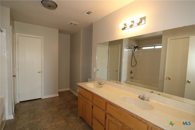 3206 Doffy Drive, Killeen, TX 76549