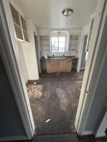 12278 Longview Street, Detroit, MI 48213