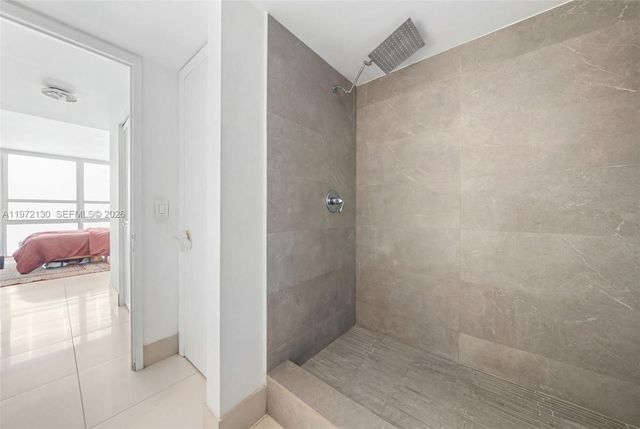 600 NE 36th St 1815, Miami, FL 33137