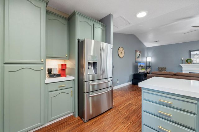 1924 Crystalwood Ln, Lodi, CA 95242