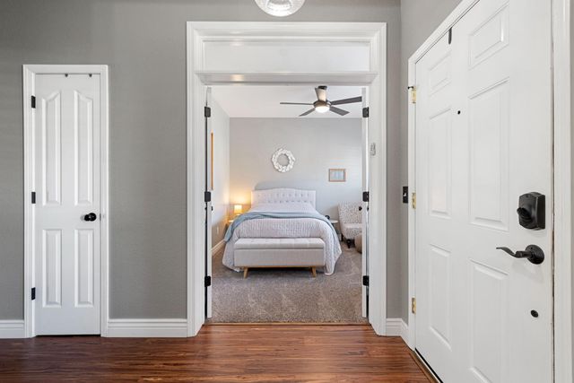 1924 Crystalwood Ln, Lodi, CA 95242