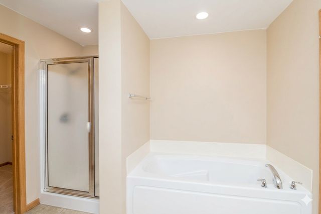 1591 Woodlynn Avenue 2, Maplewood, MN 55109