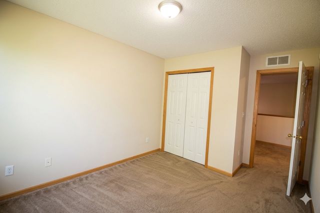 1591 Woodlynn Avenue 2, Maplewood, MN 55109