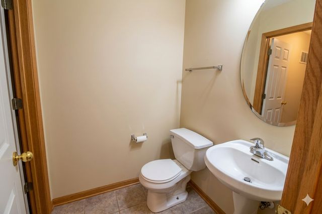 1591 Woodlynn Avenue 2, Maplewood, MN 55109