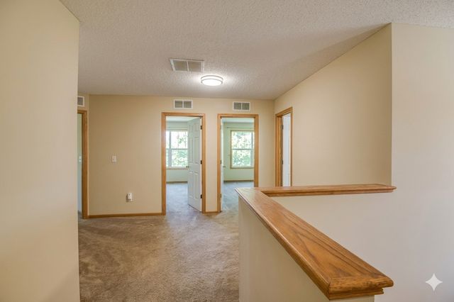 1591 Woodlynn Avenue 2, Maplewood, MN 55109