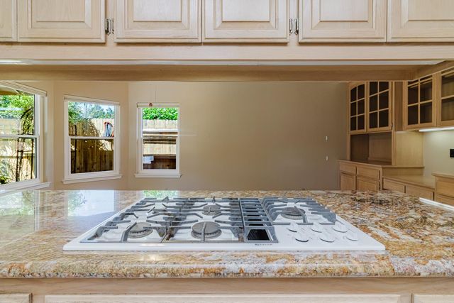 4919 Runway Dr, Fair Oaks, CA 95628