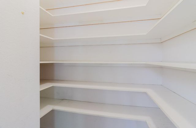 4919 Runway Dr, Fair Oaks, CA 95628