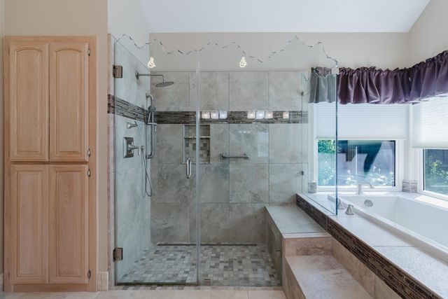 4919 Runway Dr, Fair Oaks, CA 95628