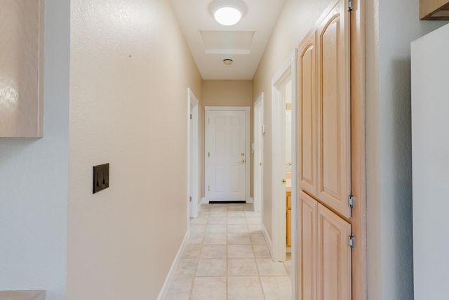 4919 Runway Dr, Fair Oaks, CA 95628