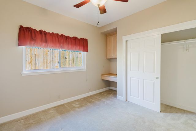 4919 Runway Dr, Fair Oaks, CA 95628