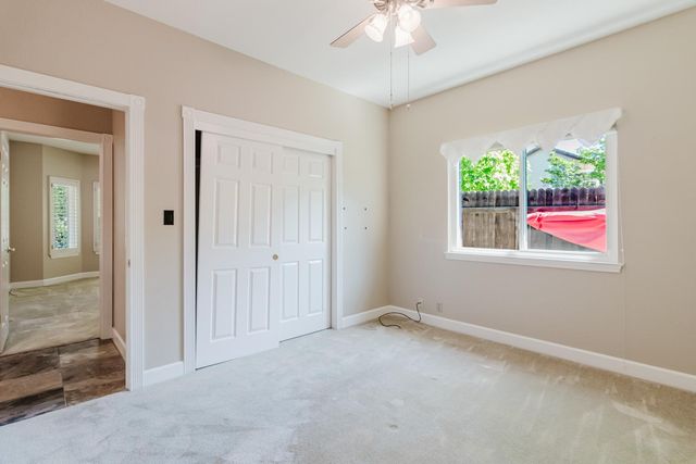 4919 Runway Dr, Fair Oaks, CA 95628