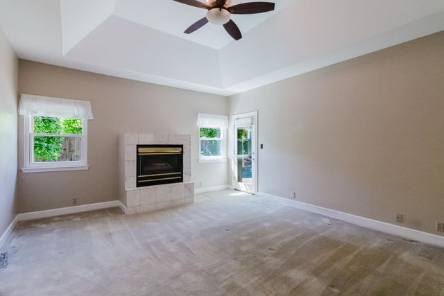 4919 Runway Dr, Fair Oaks, CA 95628