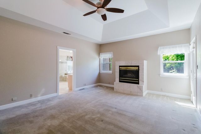 4919 Runway Dr, Fair Oaks, CA 95628