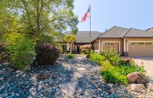 4919 Runway Dr, Fair Oaks, CA 95628