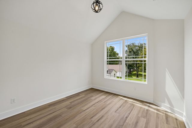 206 15th Ave, W, Springfield, TN 37172