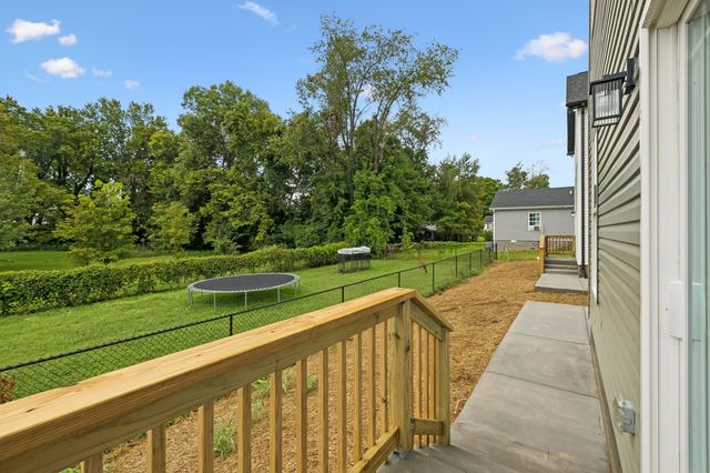 206 15th Ave, W, Springfield, TN 37172