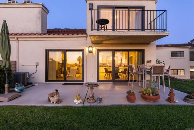 3107 CALLE FUEGO, Carlsbad, CA 92009