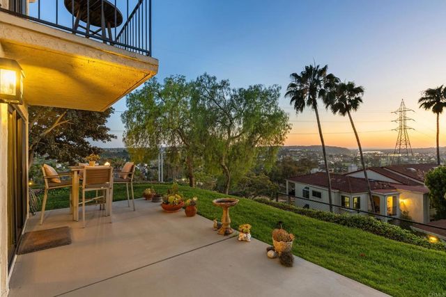 3107 CALLE FUEGO, Carlsbad, CA 92009