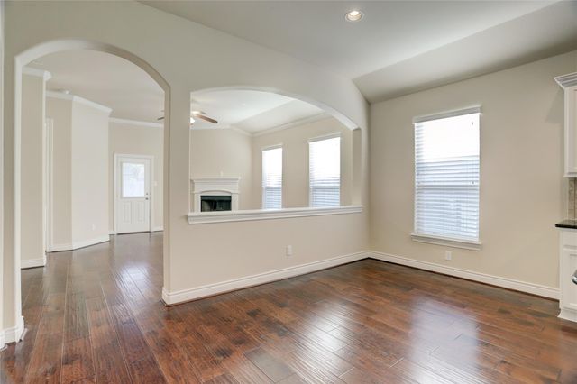 606 Sabinal Street, Webster, TX 77598