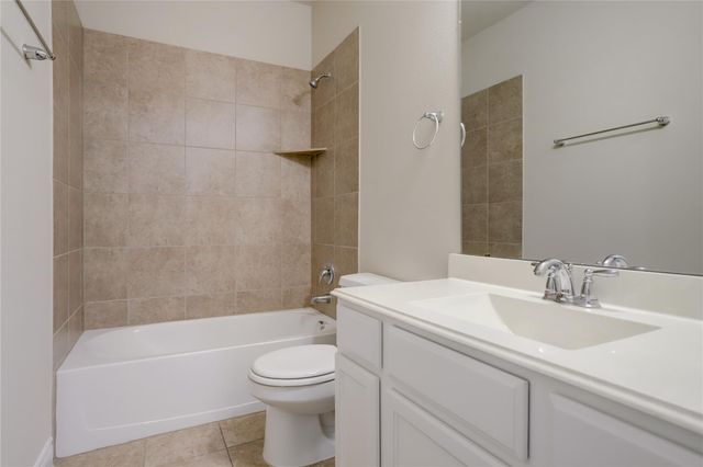 606 Sabinal Street, Webster, TX 77598