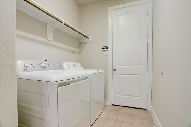 606 Sabinal Street, Webster, TX 77598