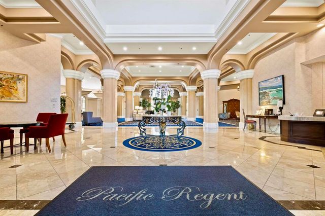 3890 Nobel Drive 2102, San Diego, CA 92122