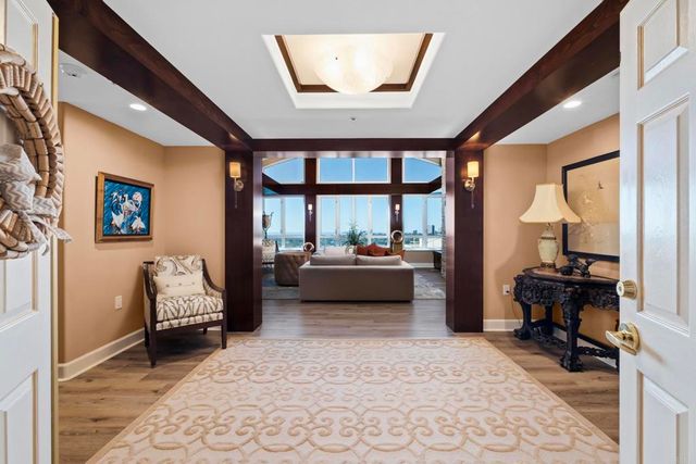 3890 Nobel Drive 2102, San Diego, CA 92122