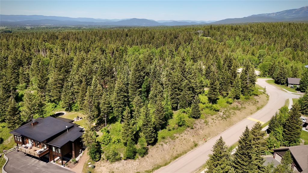 361 Gleneagles Trail, Columbia Falls, MT 59912 photo 2