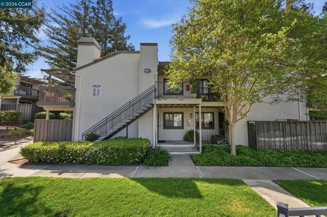 1359 Hull Ln, Martinez, CA 94553